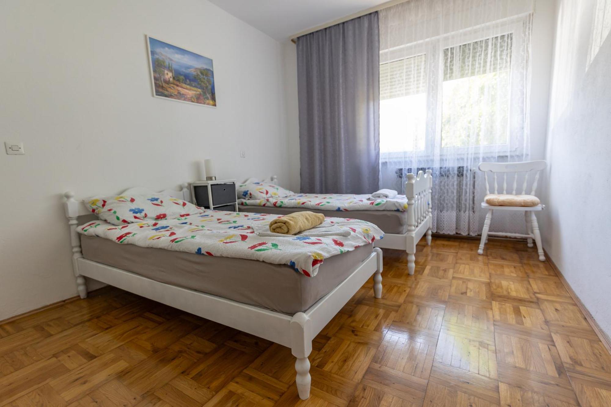 Apartman Marta I Soba Maja Gradiste Exterior foto